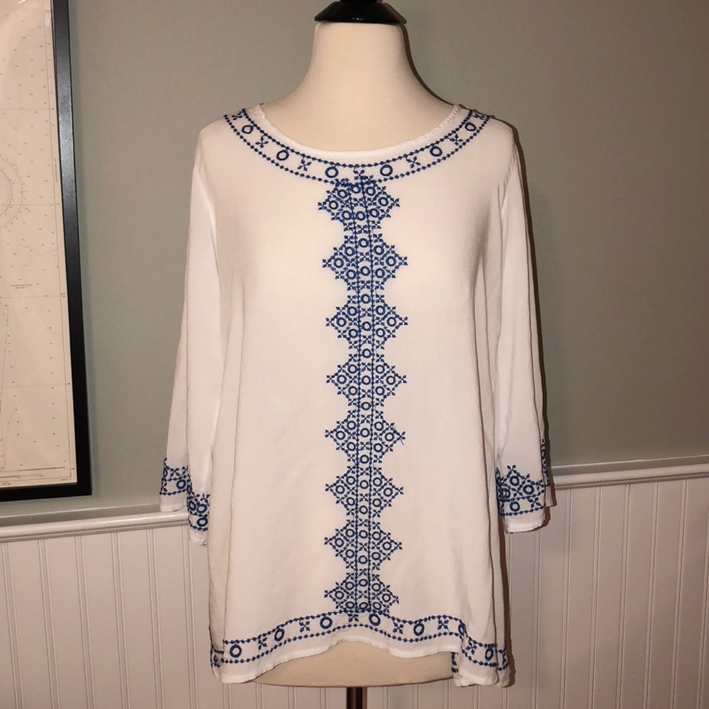 *5/25 Beautiful summer tunic top or swim coverup M